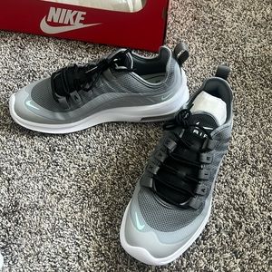 Brand new never worn I just got the wrong size